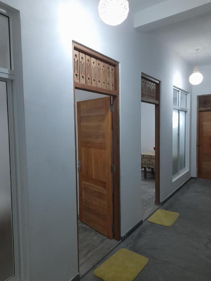 Апартаменти Hiriketiya Hasmal House Діквелла Екстер'єр фото