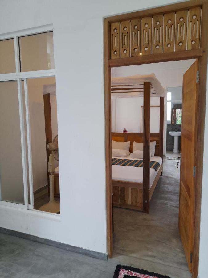 Апартаменти Hiriketiya Hasmal House Діквелла Екстер'єр фото