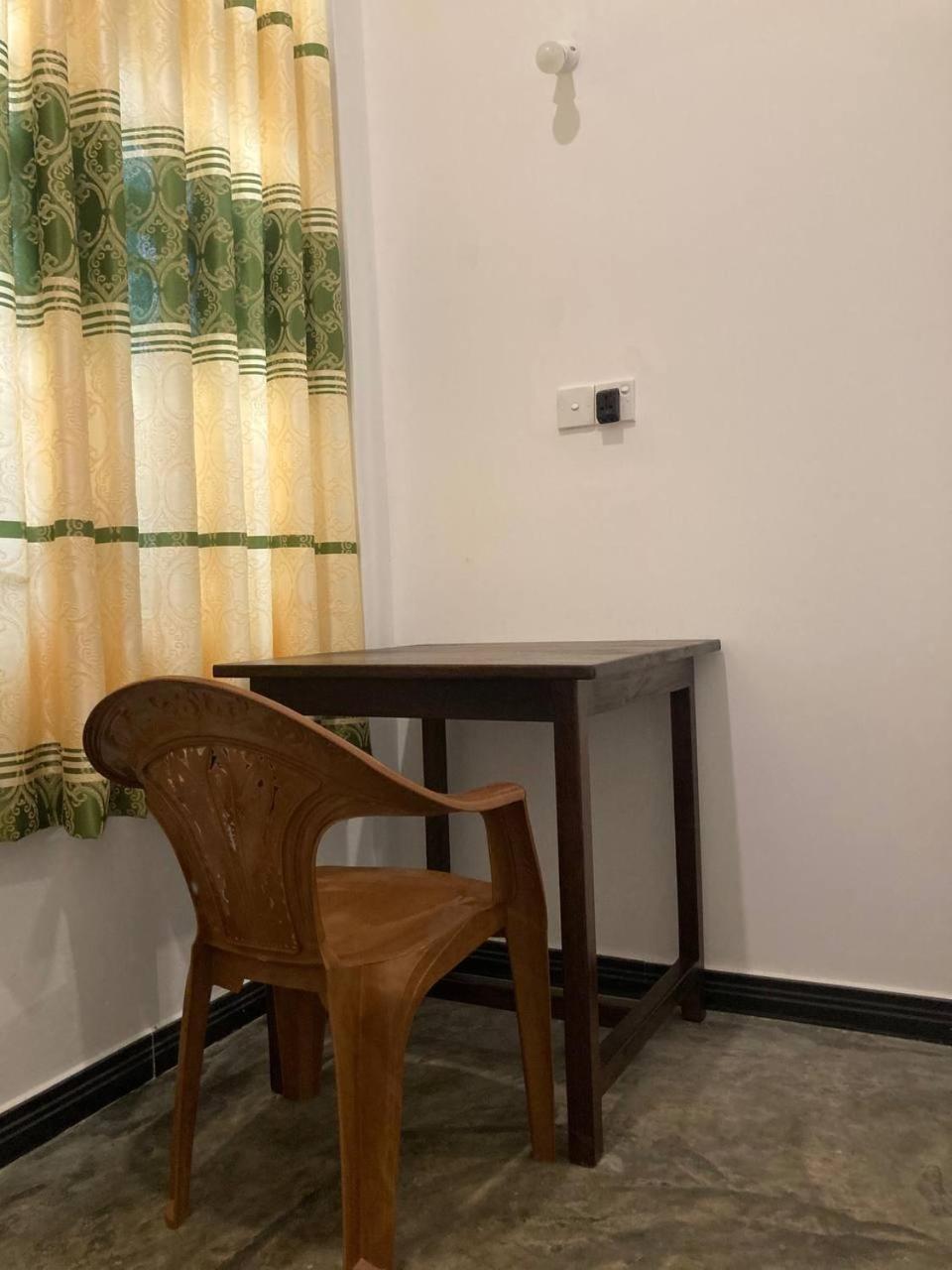 Апартаменти Hiriketiya Hasmal House Діквелла Екстер'єр фото